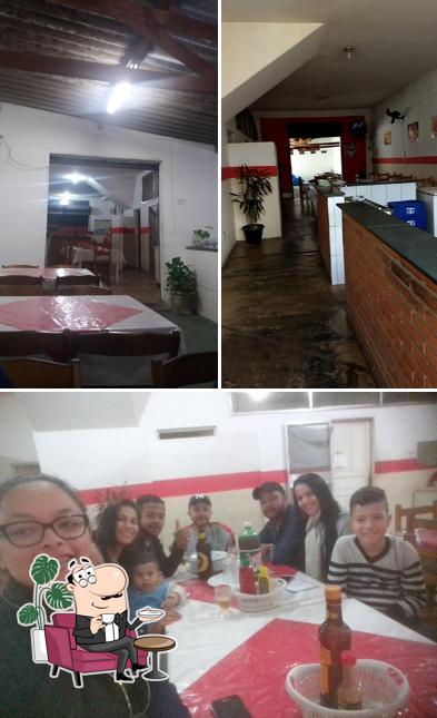 Veja imagens do interior do Bella Pizza Pizzaria e Restaurante