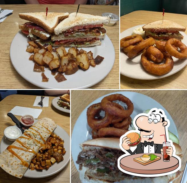 Country Hound Cafe, 1951 S McCall Rd 530 in Englewood Restaurant