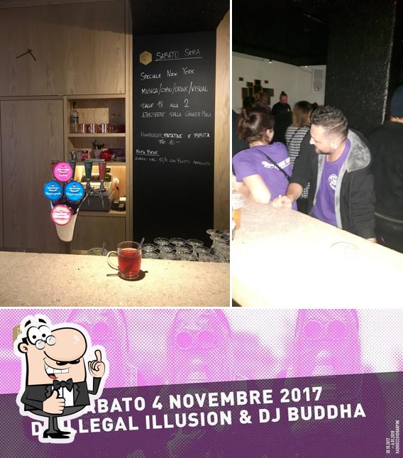 Ecco un'immagine di Bar Pini