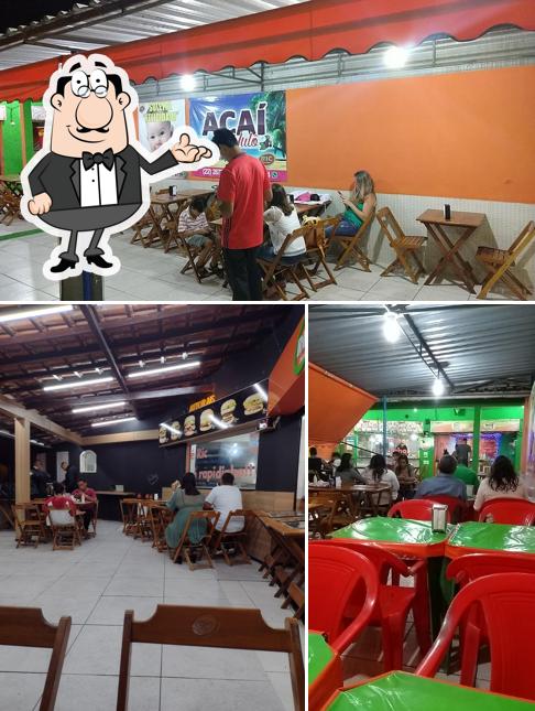 Veja imagens do interior do Ric Burguer