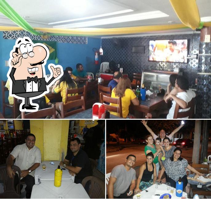 O interior do Dedé do Frango