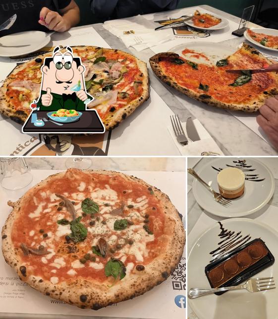 Platti al L' Antica Pizzeria da Michele