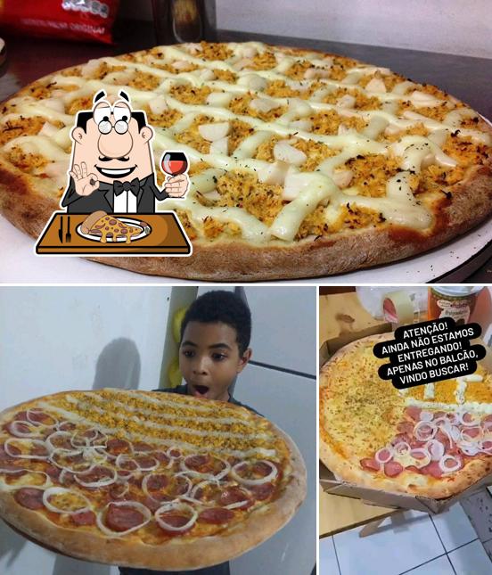 No Pizzaria Deus É Amor, você pode degustar pizza