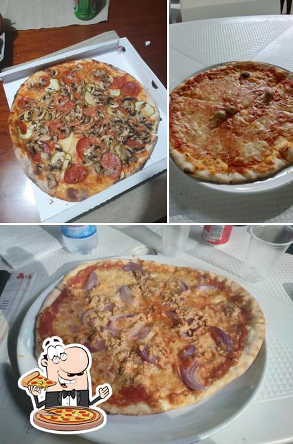 Scegli una pizza a Pizzeria Da Mirko