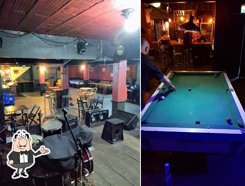 O interior do Galera's Rock Bar