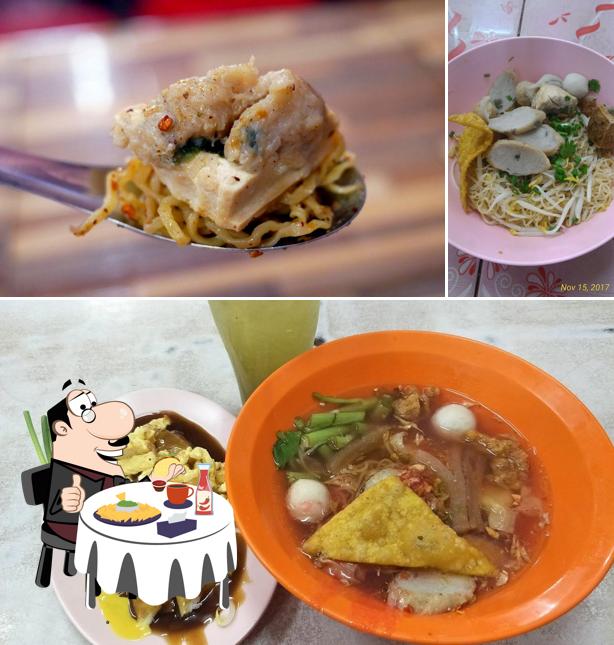 Thana Ocha Noodle restaurant, Chiang Mai Restaurant reviews