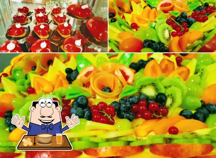 Cibo al Pasticceria Livornese