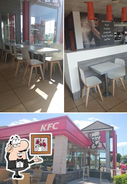 El interior de KFC Bristol - The Venue Cribbs Causeway