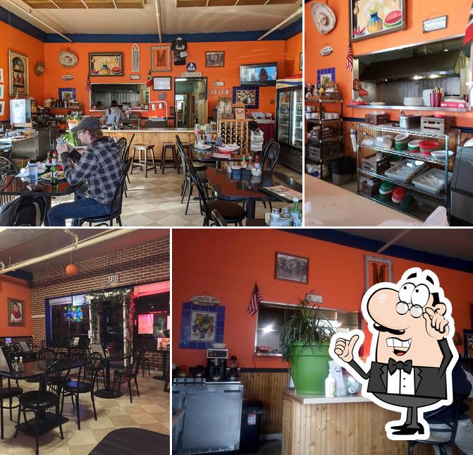 Mando's Restaurant