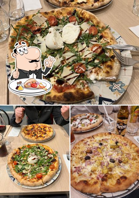 Commandez des pizzas à La Squadra - Pizzeria