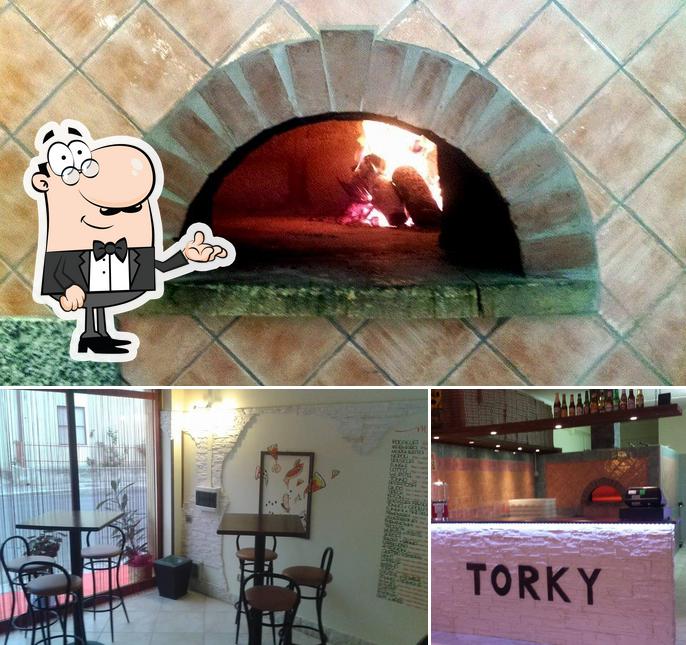 Gli interni di Pizzeria TORKY Oristano