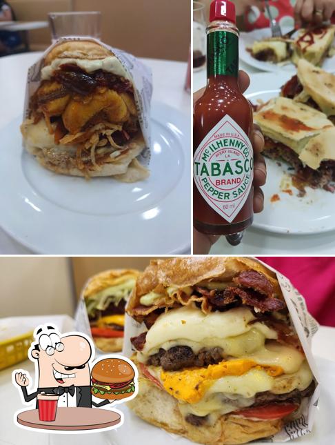 Hambúrguer em Aquilas Burger - Fraga Maia FSA/BA