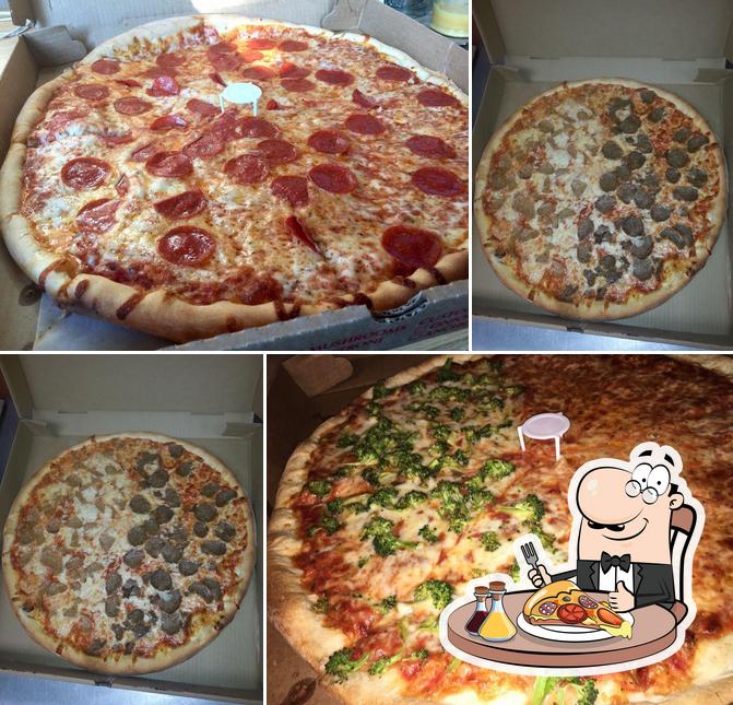 New Village Deli & Pizza in Slingerlands Restaurant menu and reviews