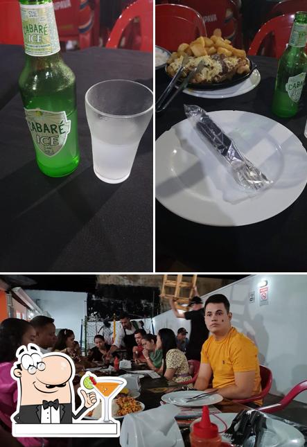 Peça uma bebida do menu