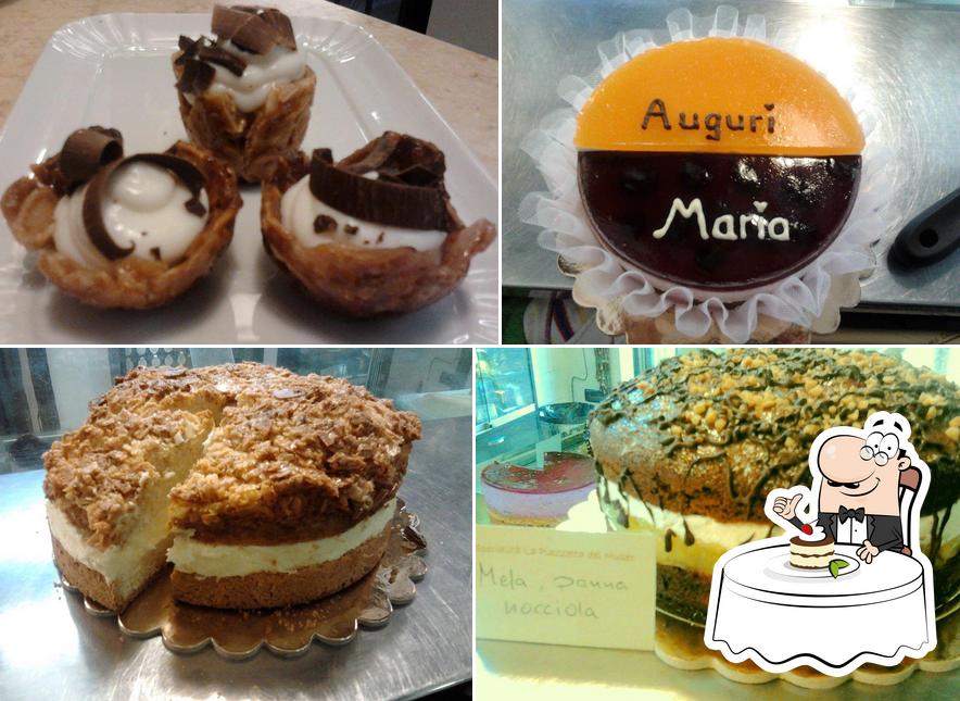 La Piazzetta del Museo propone un'ampia selezione di dolci