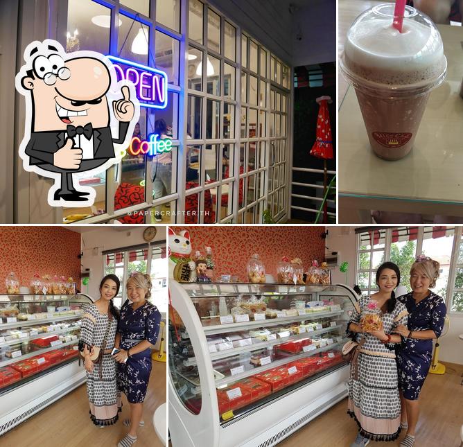 Miss Cake (เค้กมะพร้าวน้ำหอม), Bangkok, 67 Soi Chaloem Phrakiat Rama 9