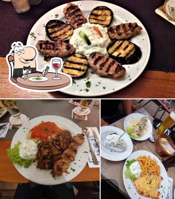 Meals at Taverna Metaxa