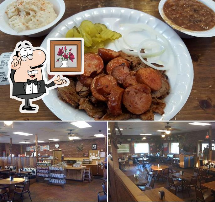 Barbecue House The in Nacogdoches Restaurant menu and reviews