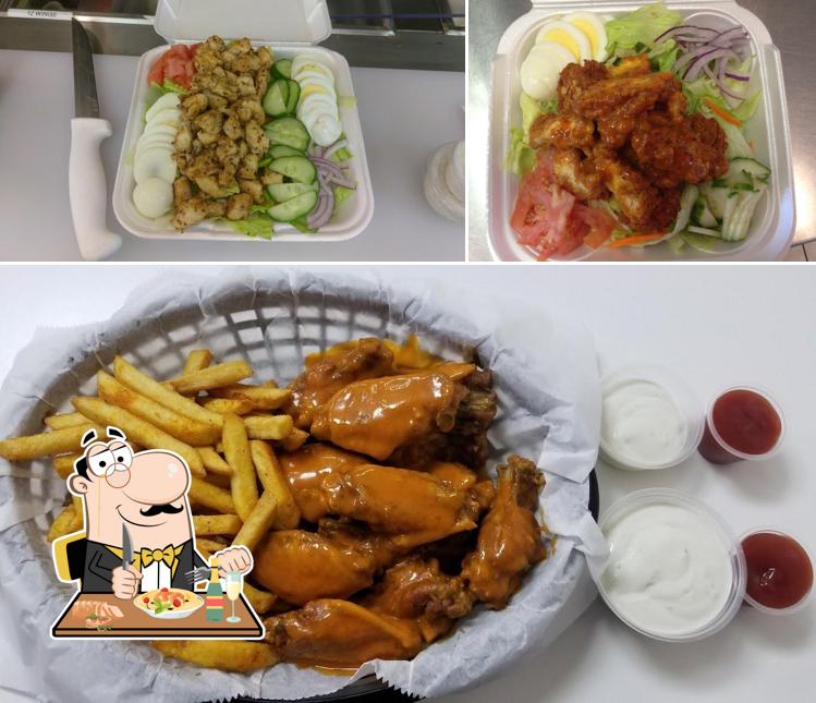 Mighty Wings, 2330 Fortune Rd in Kissimmee Restaurant menu and reviews
