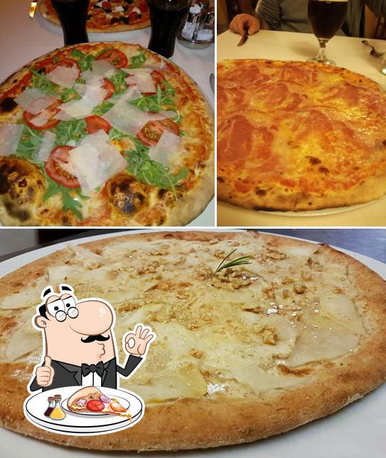 Pick different kinds of pizza
