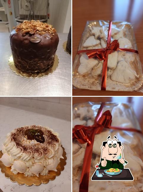 Platti al DOLCI AMORI Gelateria e Pasticceria Artigianali