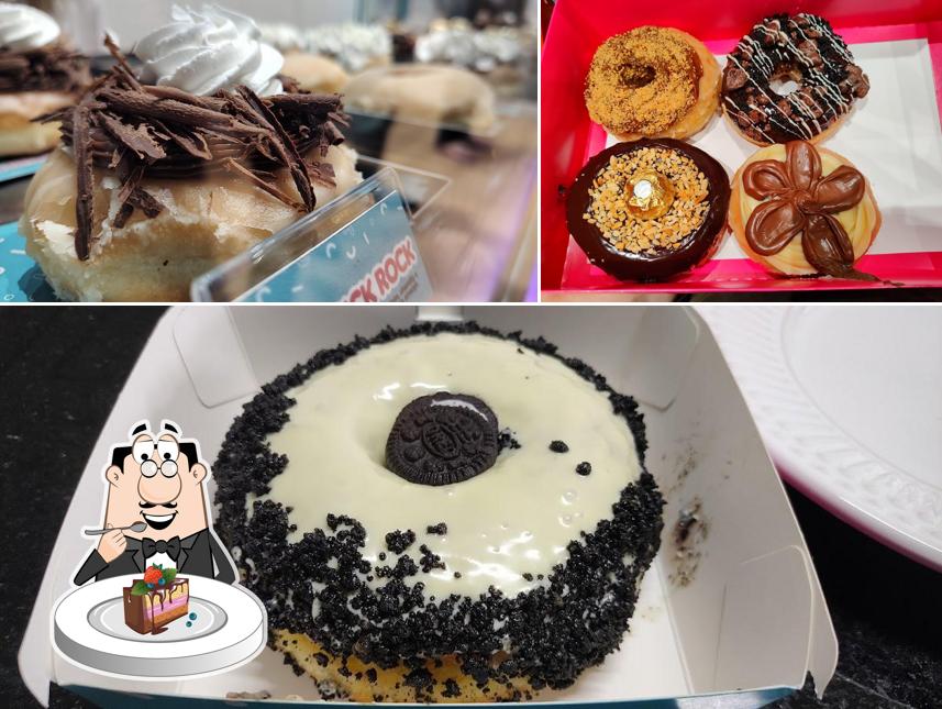 Bolo de chocolate em Rick Rock Donuts