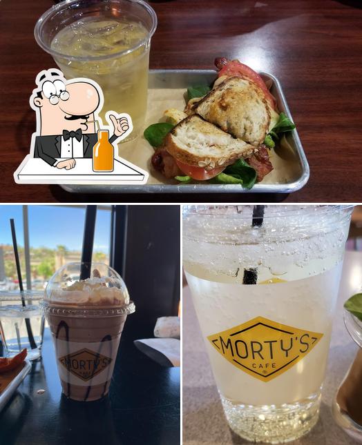 Disfrutra de tu bebida favorita en Morty's Cafe: St. George