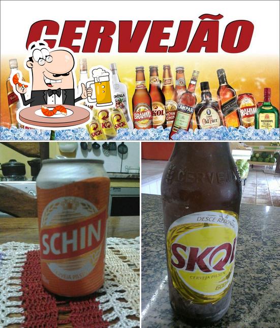 Você pode tomar uma tulipa de cerveja leve ou escura