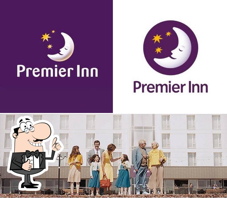 Look at this image of Premier Inn London Gatwick Airport (North Terminal) hotel