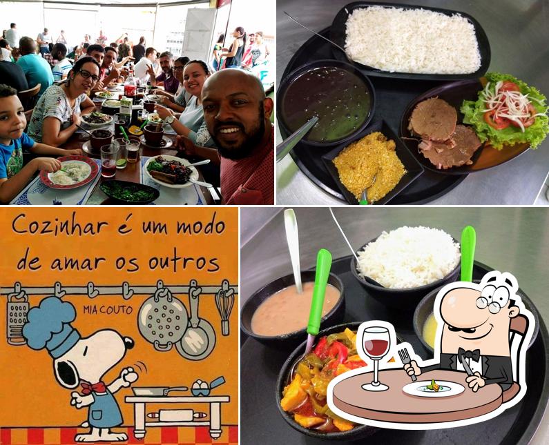 Comida em Restaurante Toninho Bom Gosto