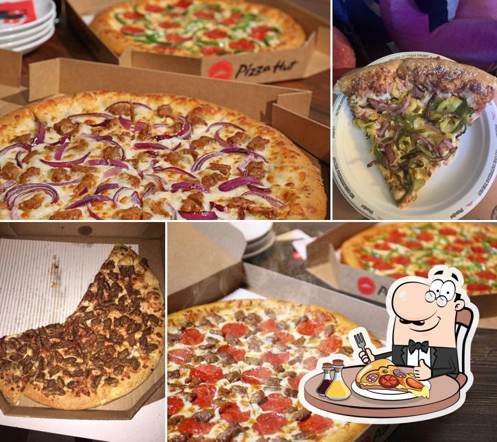 Pizza Hut, 3018 Glendale Ave in Toledo Restaurant menu and reviews
