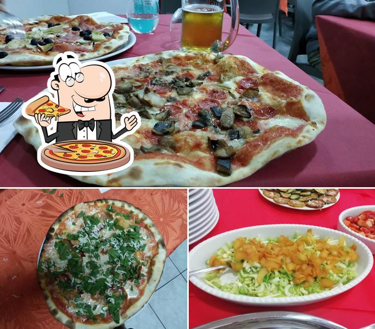 Scegli una pizza a AnnauNoli Pizzeria Ristorante Gastronomia