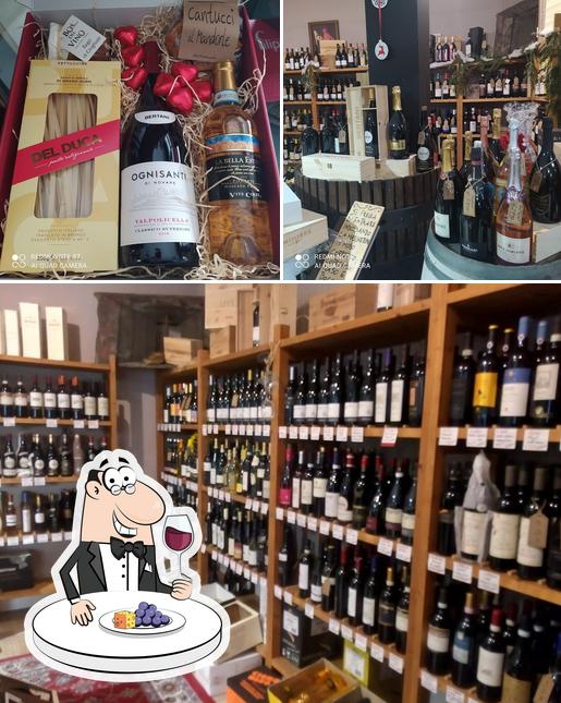 Il est fort sympathique de profiter d'un verre de vin à Enoteca Il Bos... del Vino