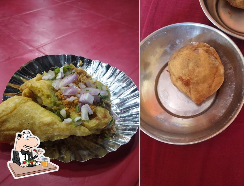 Aashapuri Snacks Center