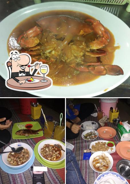 Meals at Seafood "Crab-Crab"