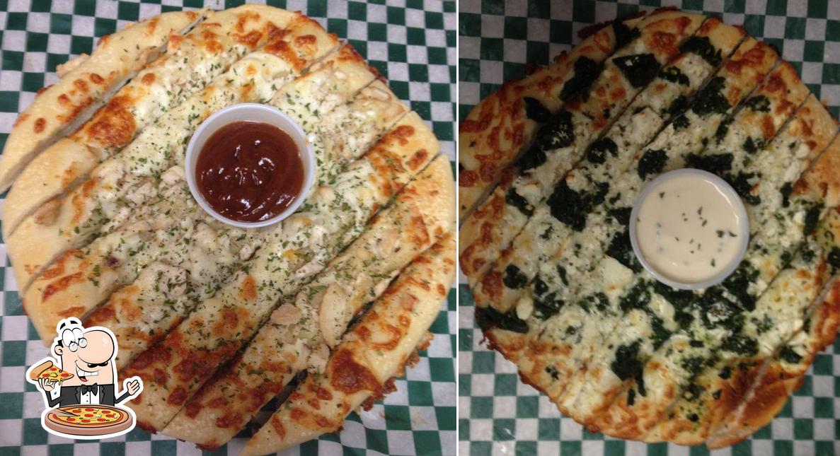 Elige una pizza en Basile's 2 For 1 Pizza & Pasta