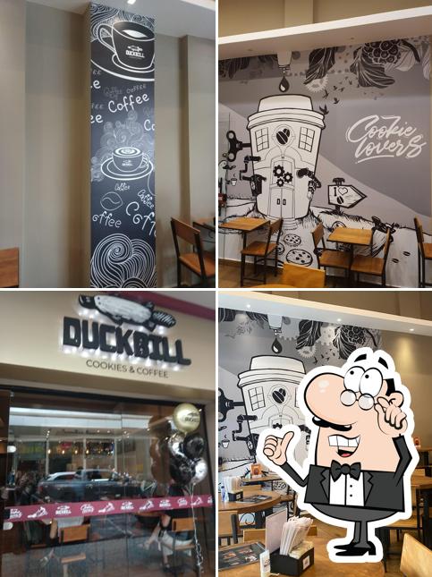 O interior do Duckbill Cookies & Coffee