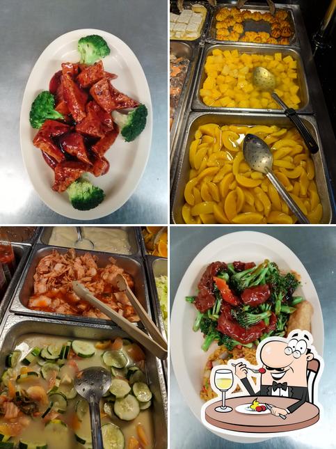 Food at Ming's Buffet