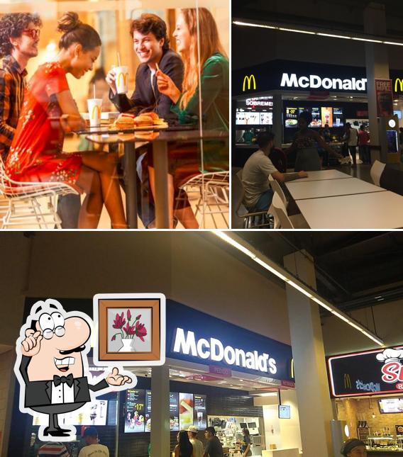 O interior do McDonald's