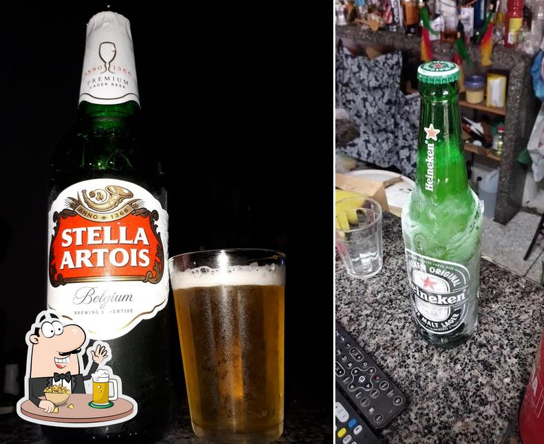 Você pode tomar uma tulipa de cerveja leve ou escura