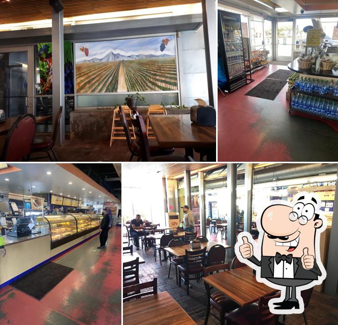 La Plaza Bakery in Greenfield Restaurant menu and reviews