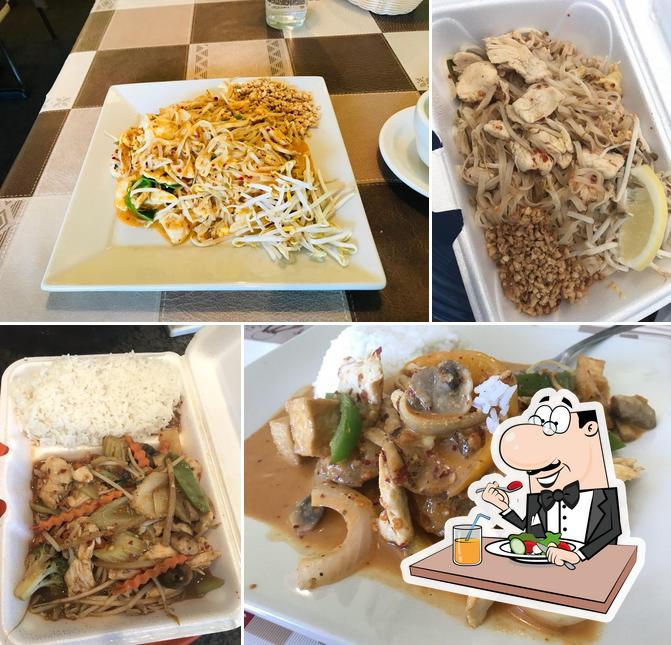 Food at Penn's Thai Cafe