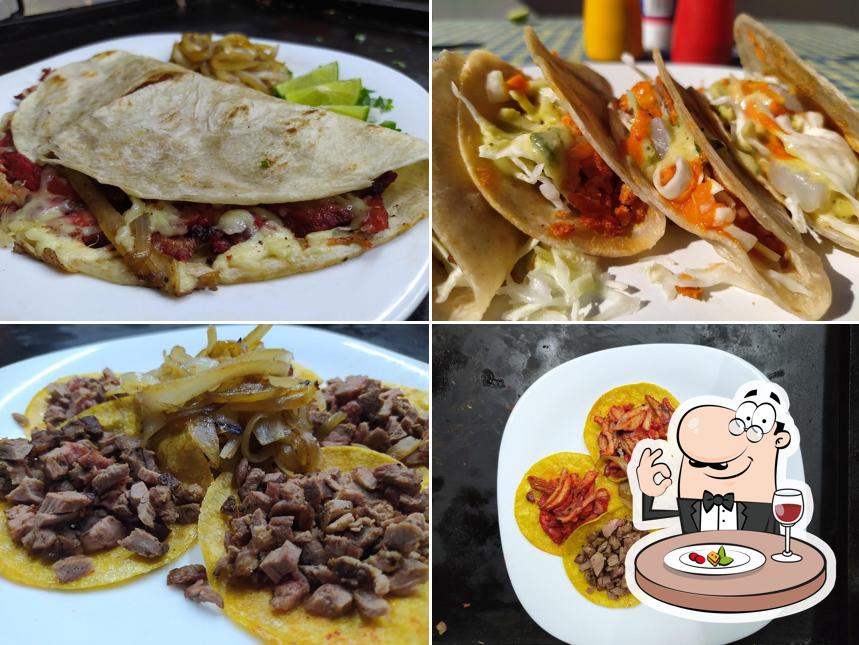 Блюда в "Muchos Tacos"