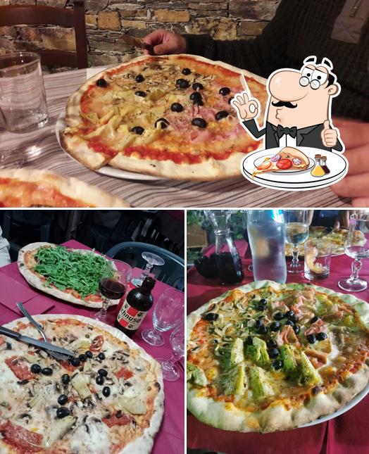 Prenditi una pizza a S'Iscriscione Ristorante Pizzeria