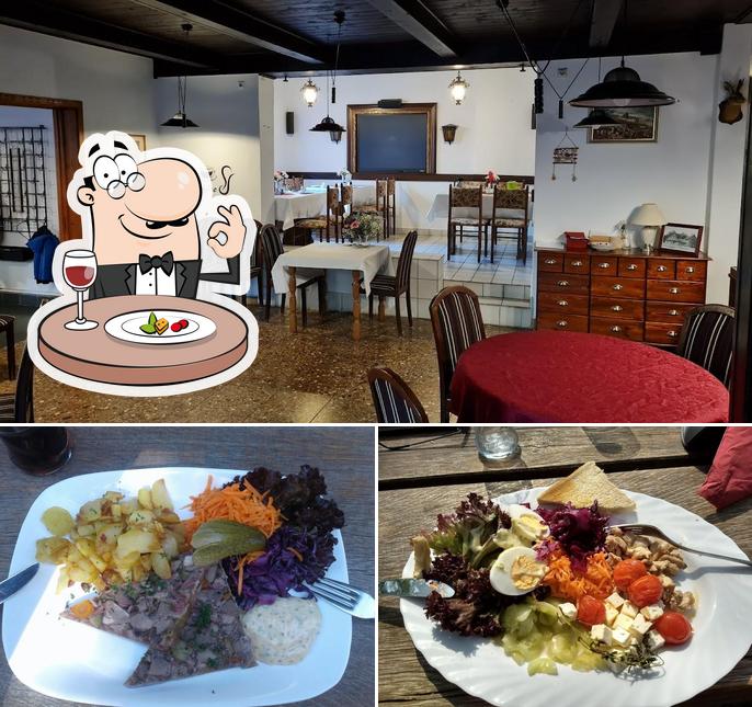 Parmi les différentes choses de la nourriture et la table à manger, une personne peut trouver sur Sternhaus Harz