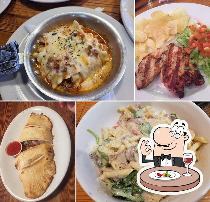 Gusto's Italian Grill & Pizza in Shattuck Restaurant menu and reviews