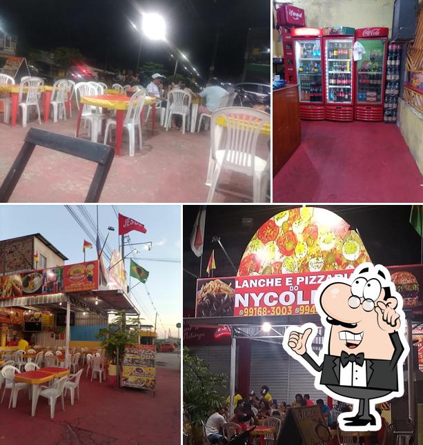 O interior do Lanche e pizzaria do Nycollas