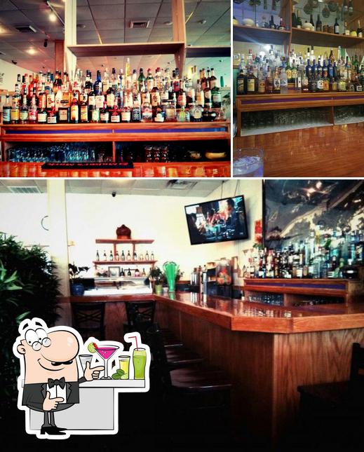 Hong Kong Cafe in Danvers Restaurant menu and reviews