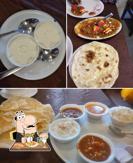 Food at Samruddhi Pure Veg Hotel,Mahad