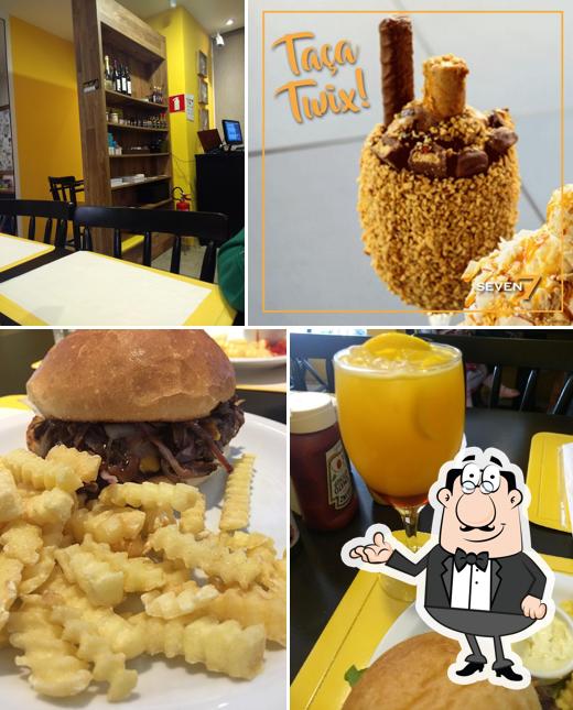 Veja imagens do interior do Seven Hamburguer e Café